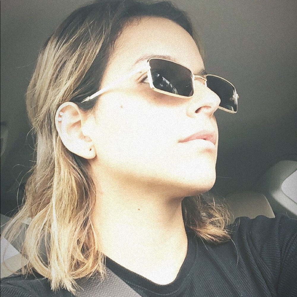 Meet your Posher, Erika